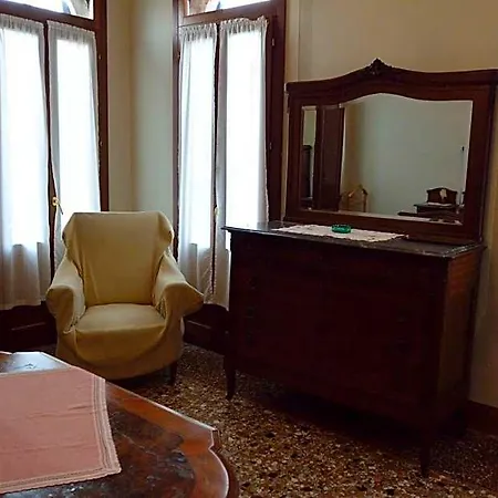 Hotel Seguso 2*