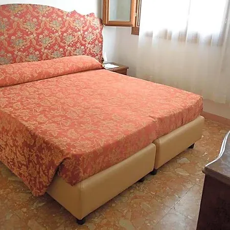 Hotel Seguso 2*