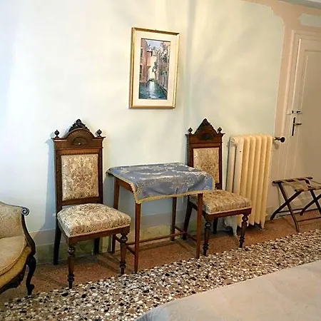 Hotel Seguso 2*