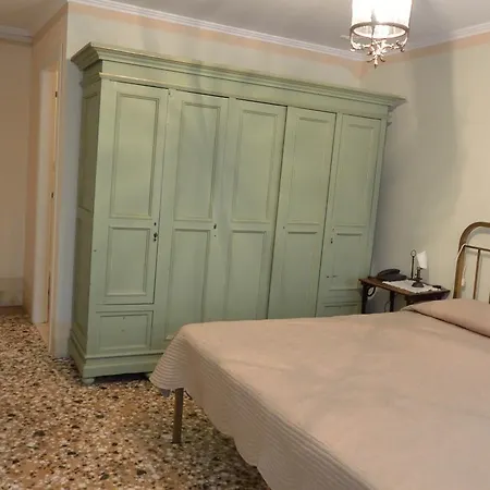 Hotel Seguso 2*